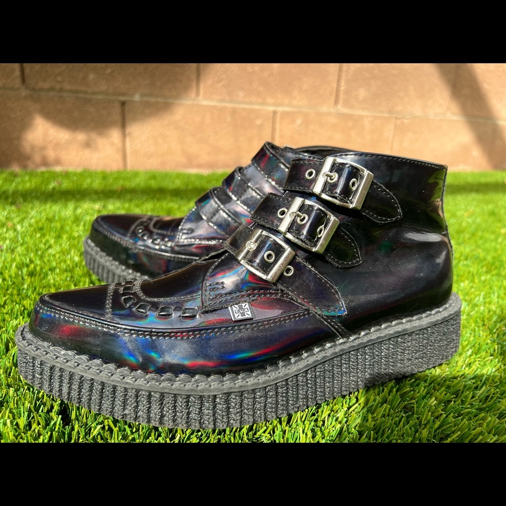 Iridescent TUK Creepers
